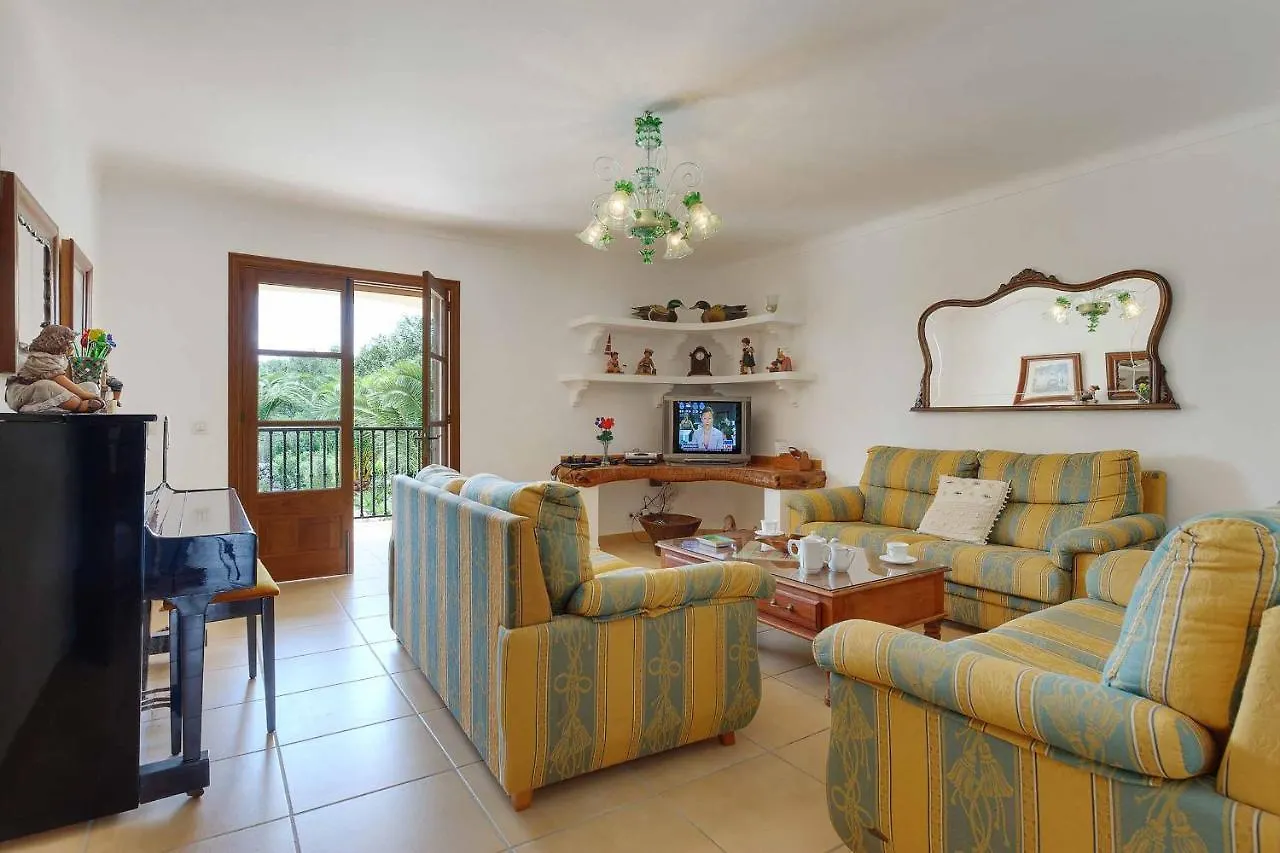 Villa Finca Plomera Pollenca