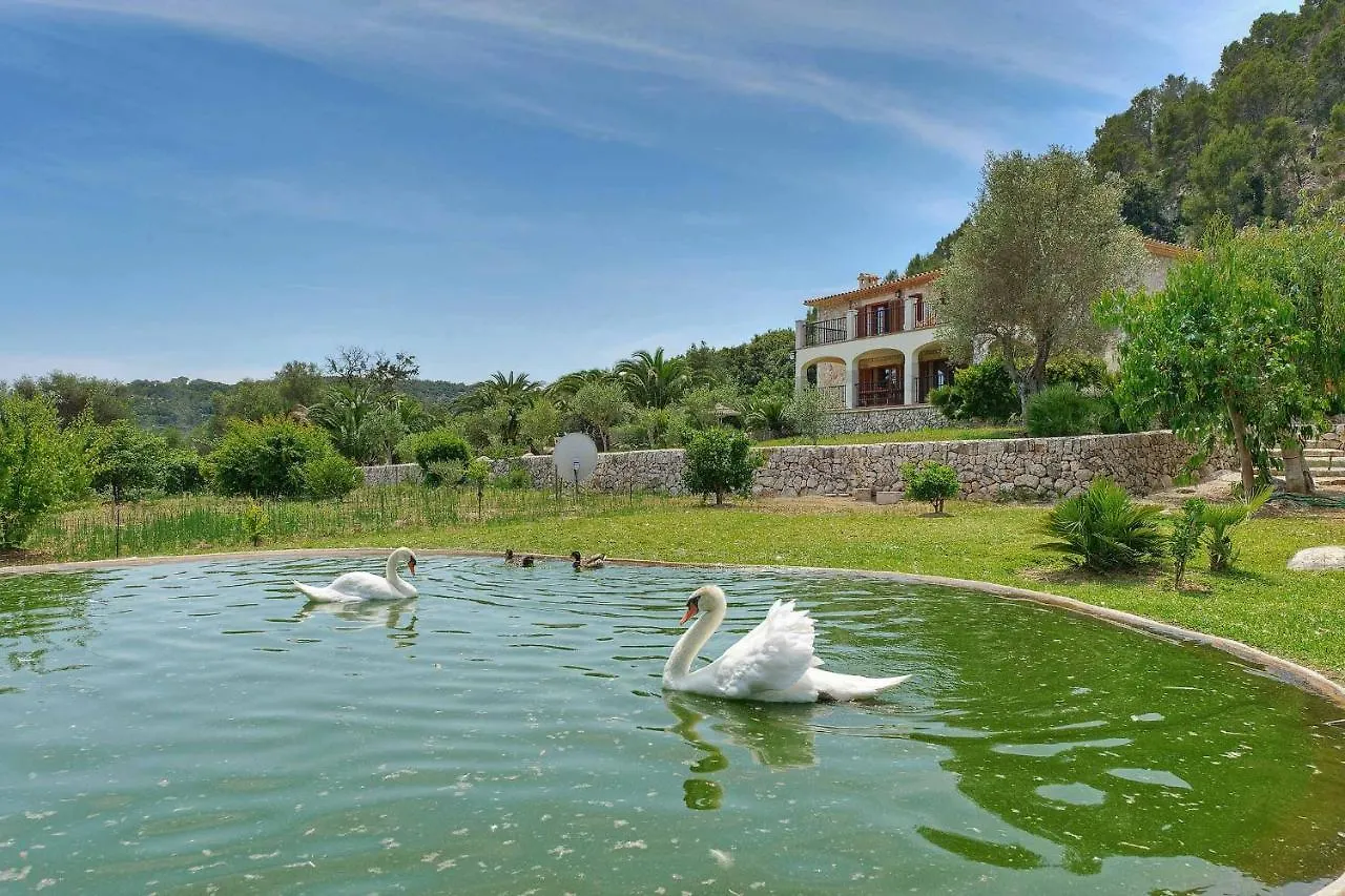 Finca Plomera Pollenca Villa