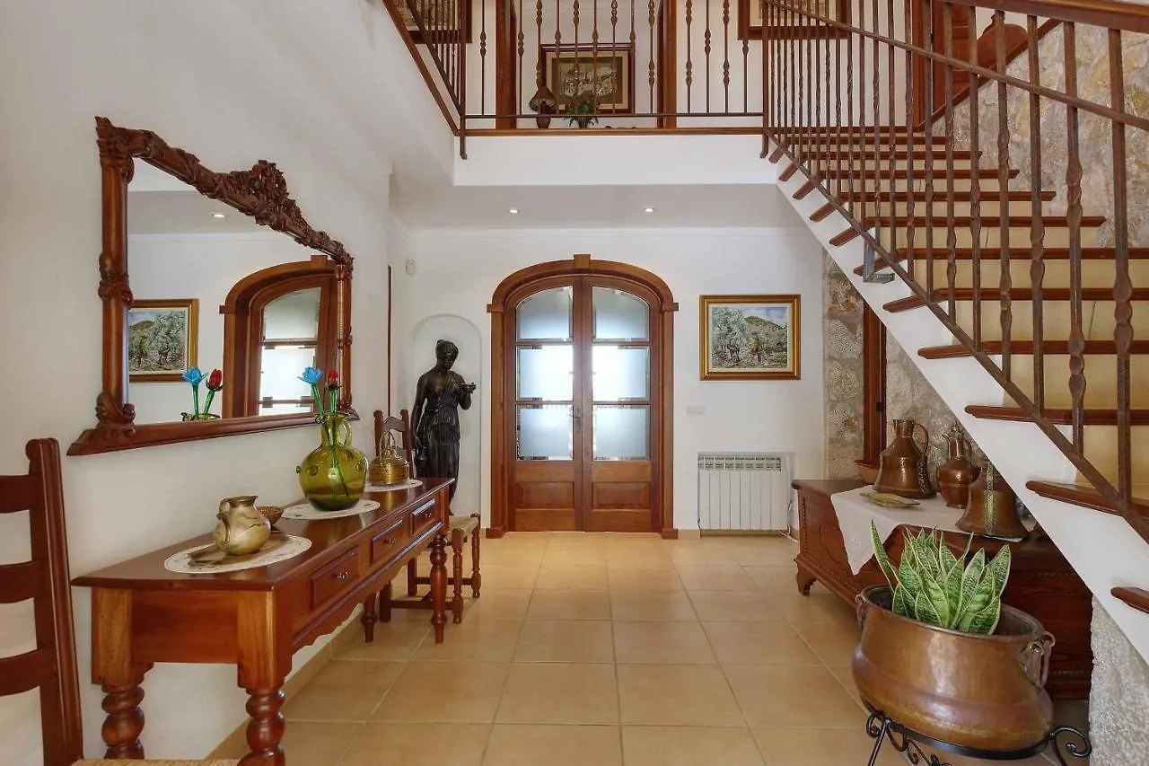 Finca Plomera Pollenca Villa